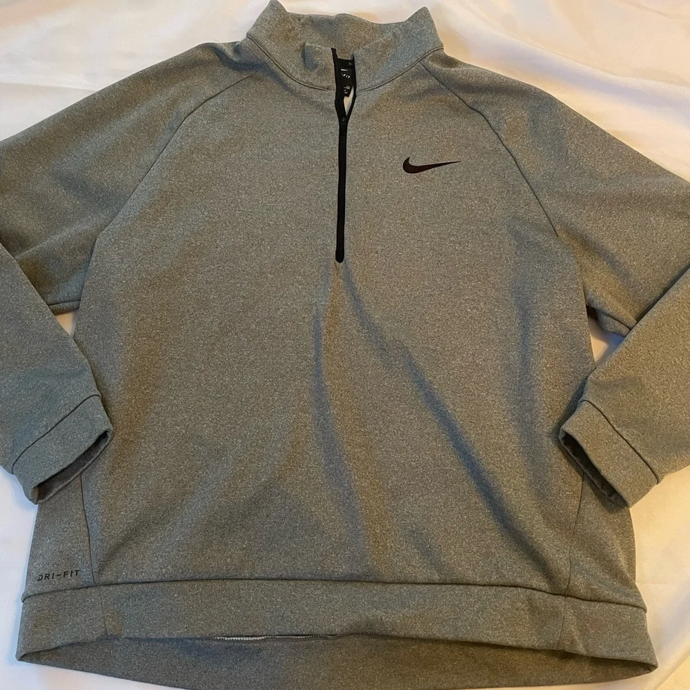 Nike heather gray